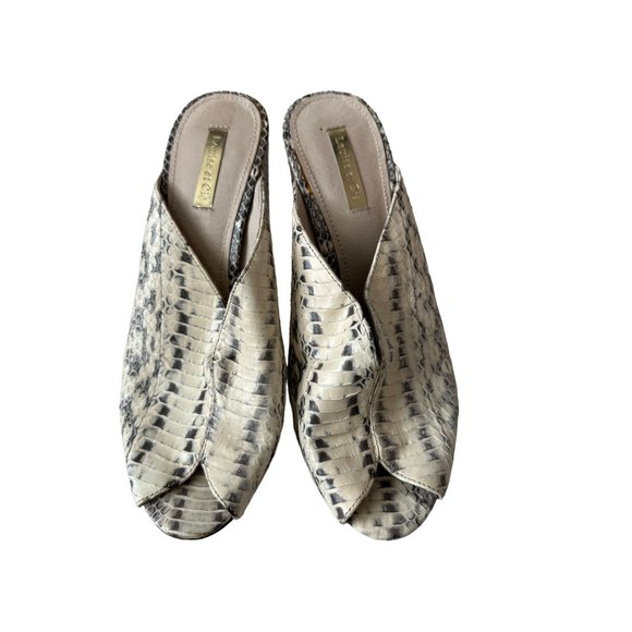 LOUISE ET CIE Snake Print Leather Carved Heels Sandals Size US 8 - Picture 2 of 7